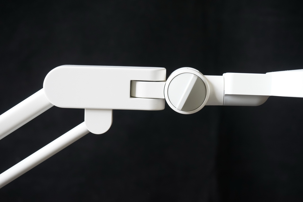 护眼台灯怎么选比较专业,护眼圆形台灯怎么选好用