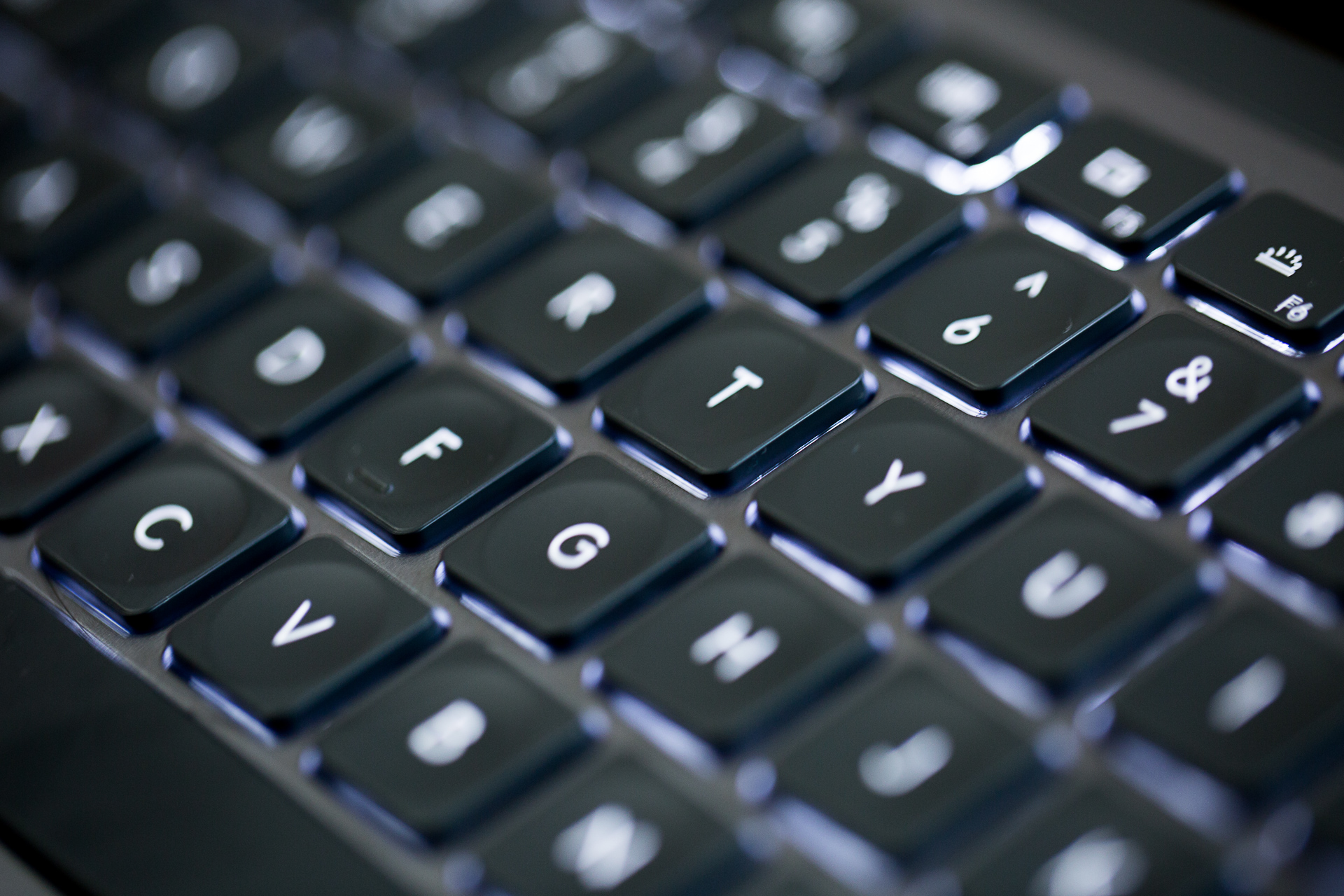 罗技mxkeys键盘使用技巧,罗技mxkeysmac版和普通版区别