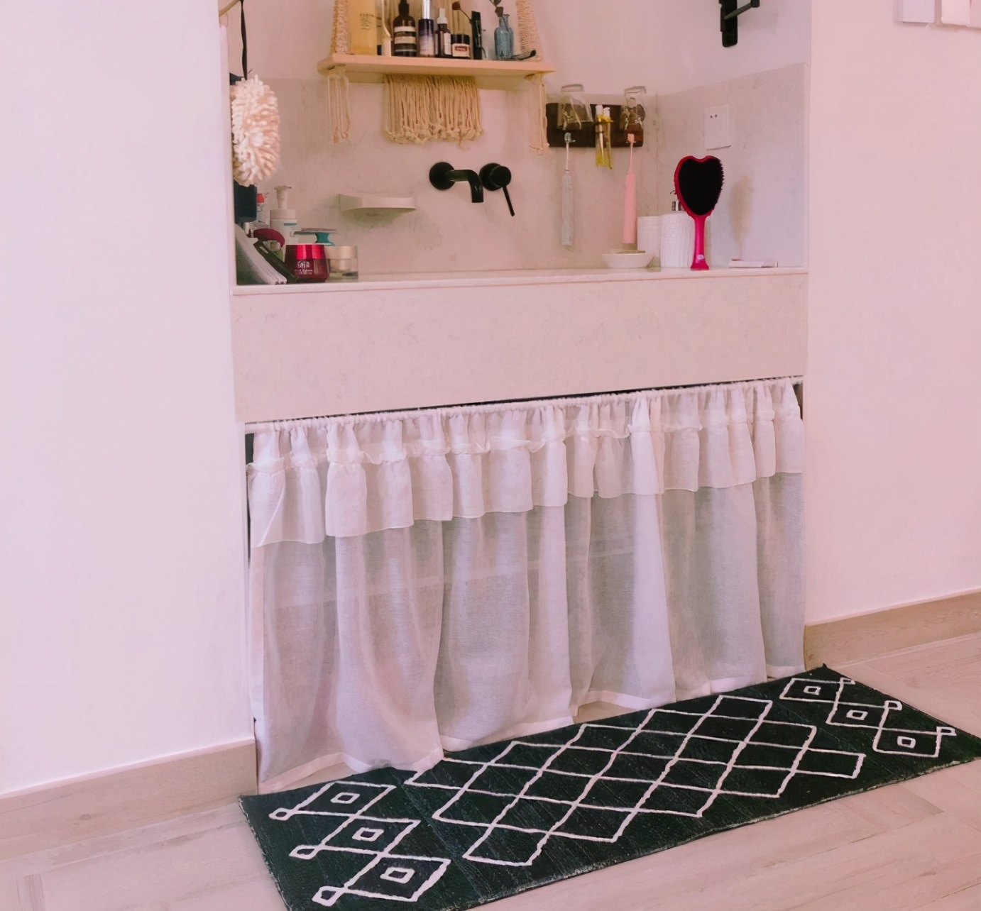 100㎡穷装，电器用旧的12万完装，入住3个月，小便池很方便