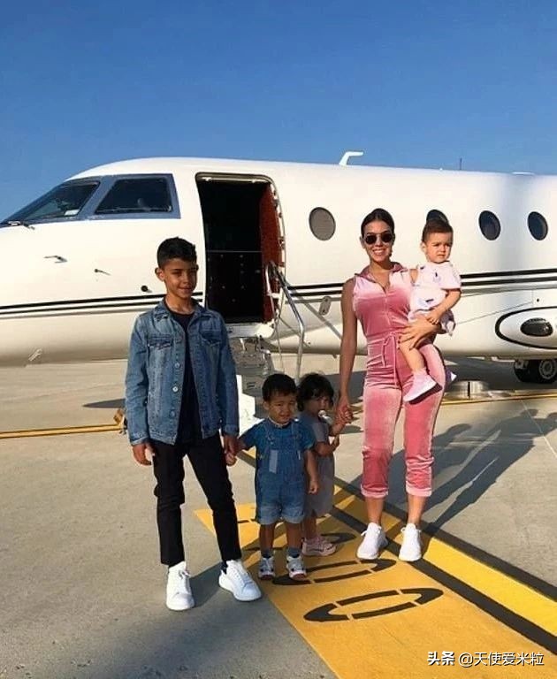 你没见过的C罗：5亿身家，全世界只相信四个人，谈及亡父泪崩