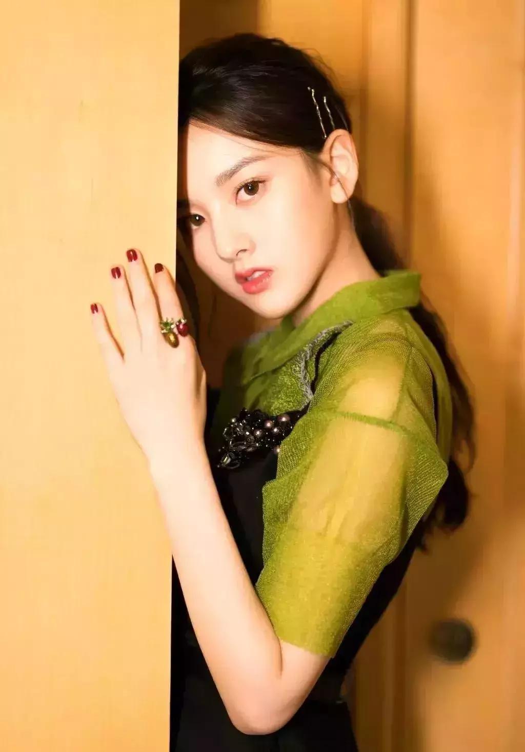 欧阳娜娜同款发夹miumiu,发夹欧阳娜娜同款