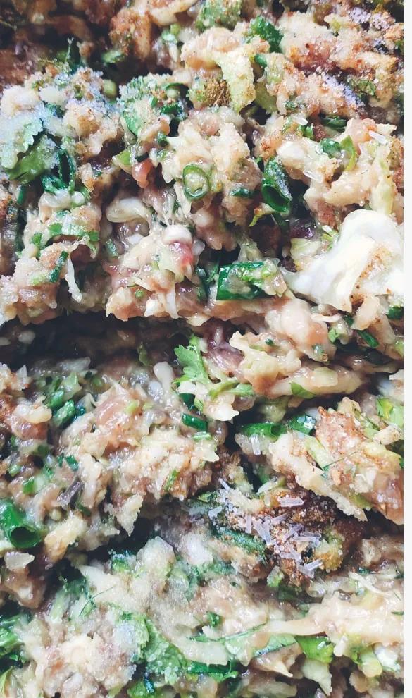 猪肉圆白菜馅饺子圆白菜焯水,包包子圆白菜焯水好还是不焯水好