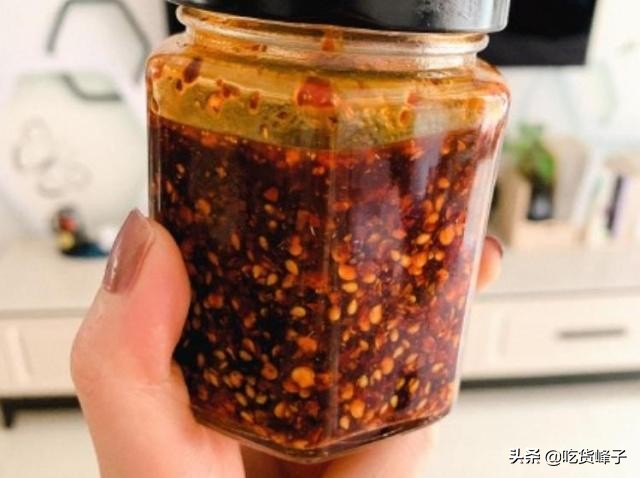 家用辣椒油怎么做好吃又香又辣,辣椒油怎么做才又香又辣又红亮