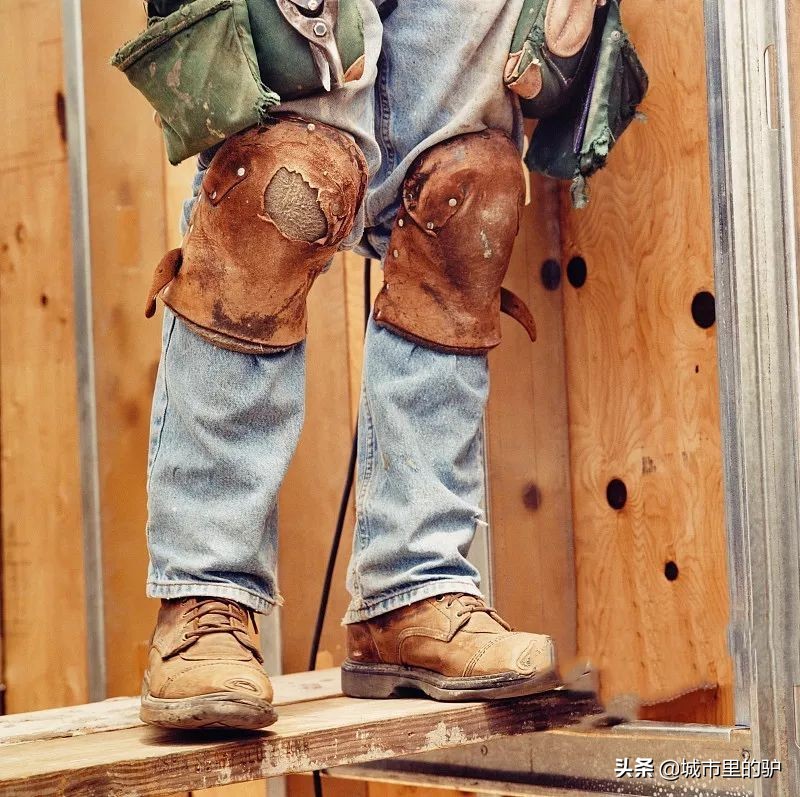 徒步护膝用开放式还是包裹式,徒步护膝是预防型还是加强型