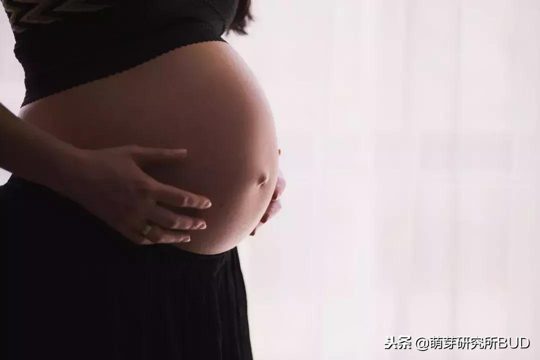 “准妈妈自杀”背后：多少抑郁和无助，我们从未体惜过！