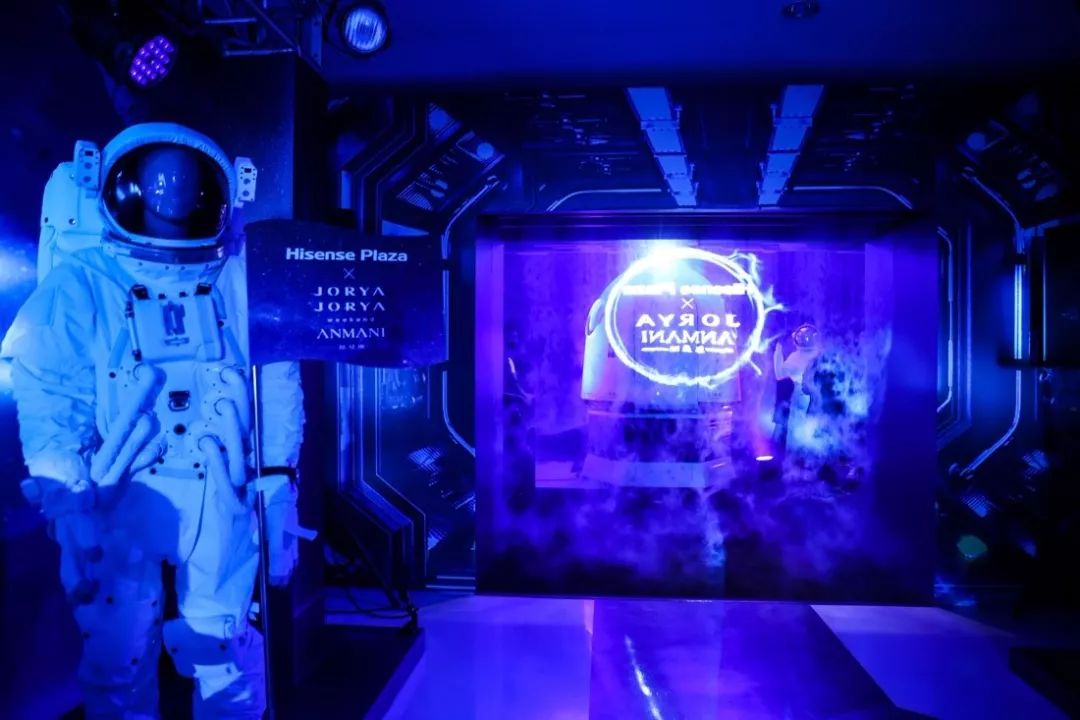 太空时尚秀,时尚与科技的碰撞视频