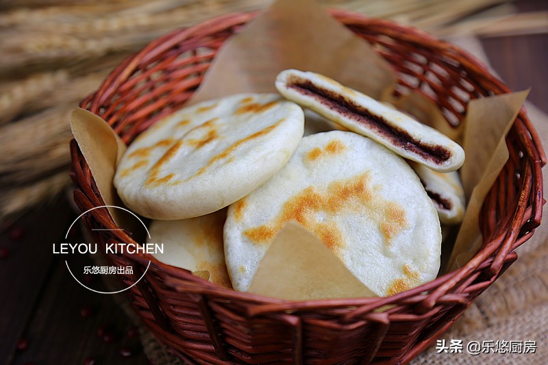 烙发面饼怎么和面才能软又好吃,晚上发面早上烙发面饼如何做