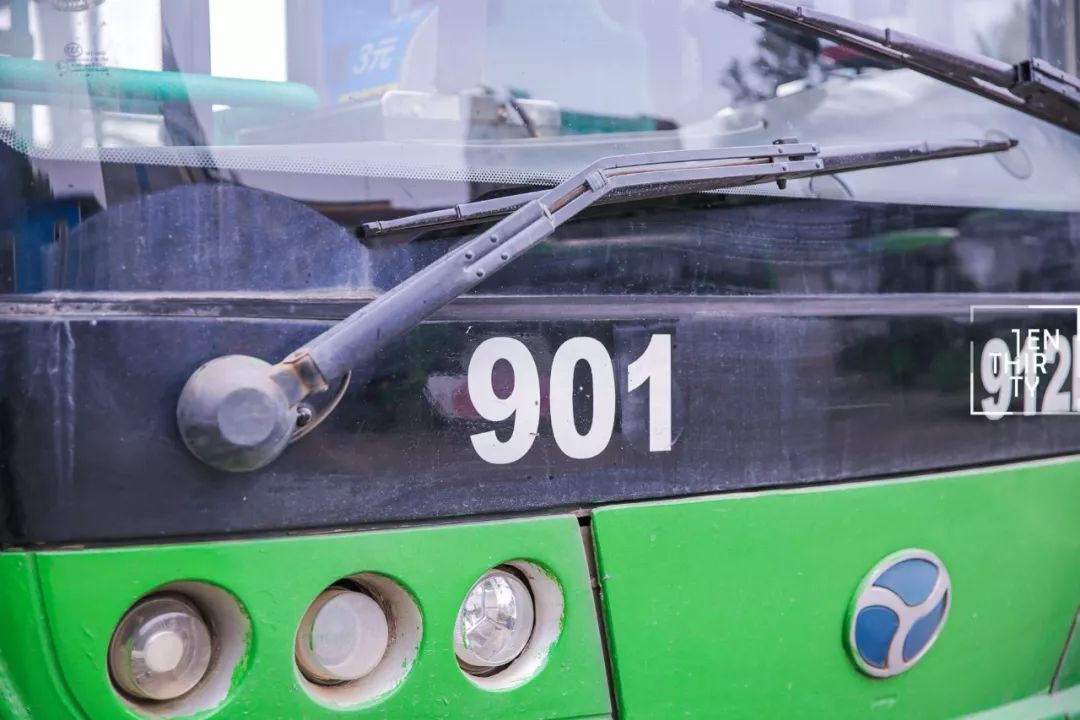 每一辆901，都承载着武汉江夏上万学子的青春