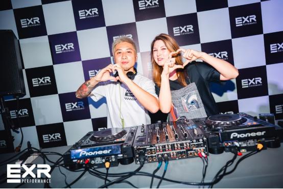 exr外套三条杠,exr品牌为什么不火了