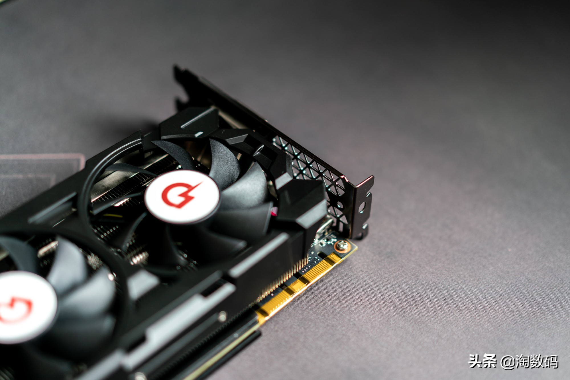 gtx1660ti跟gtx1080ti,七彩虹gtx1660ti1799