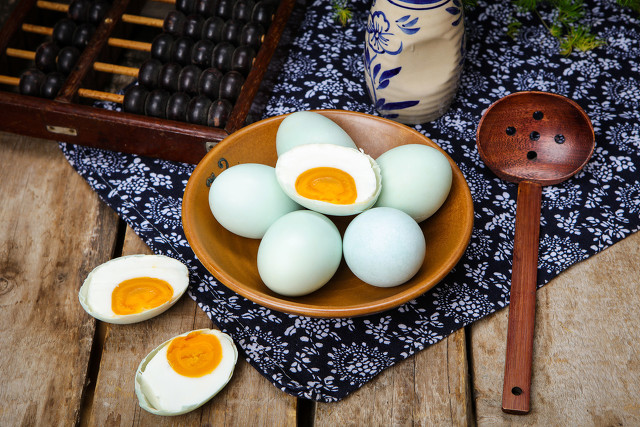 离骚课文及译文,离骚哪个译文好