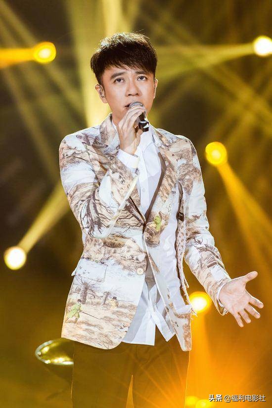 李克勤：试过跌倒也试过巅峰，但无论何时都不会放弃努力！