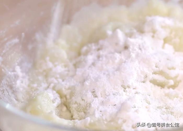 干锅基围虾和花甲土豆的做法,基围虾和土豆豆芽的做法