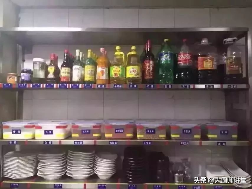 火爆全国的4D厨房到底是怎么样的？厨师长给你看看这些照片