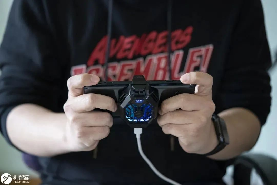 夏天用什么手机不发热,夏天如何保持手机不热