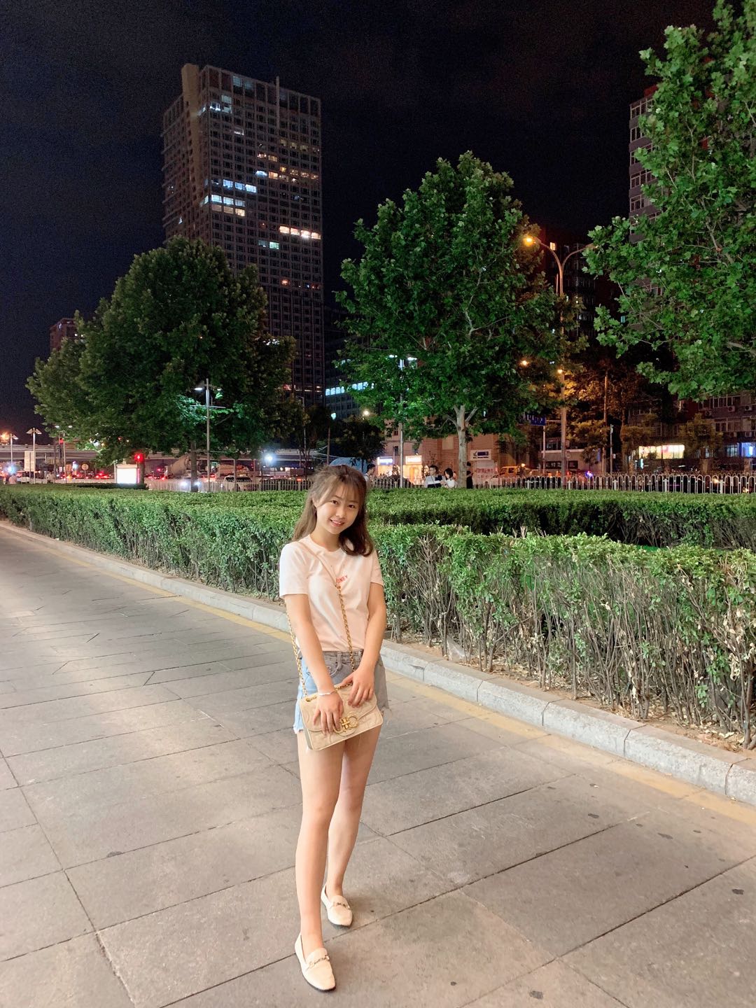 入职场的第一个包轻奢,初入职场的第一个包包