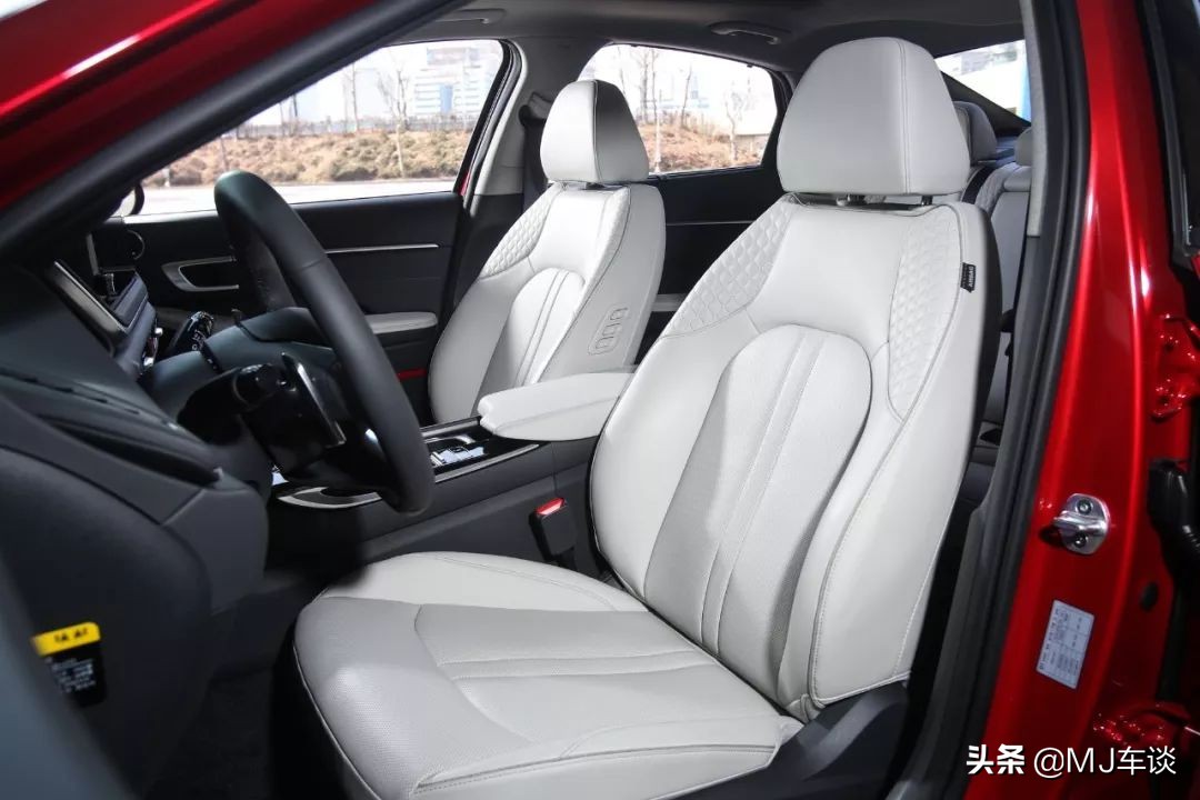 现代索纳塔韩国版第一视角试驾,现代索纳塔2.0t试驾视频