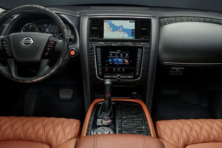 新款日产途乐海外实车更加霸气,还要啥gl8