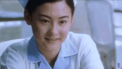 郑佩佩耍大牌视频,郑佩佩谈香港电影