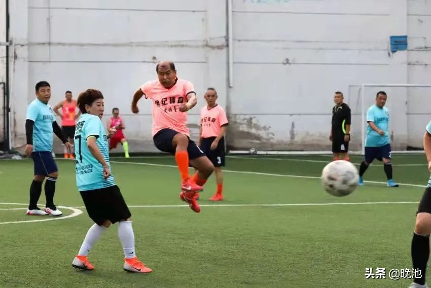 大连vs上海儿童足球,大连最强业余足球队