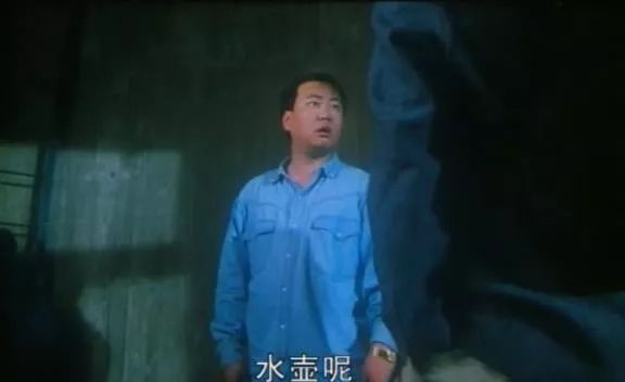 导演界有比张艺谋地位还高的吗,比张艺谋更老牌的导演有谁