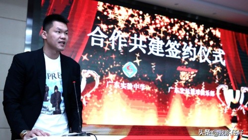 足球需要用小球练球感,足球一定要练球性