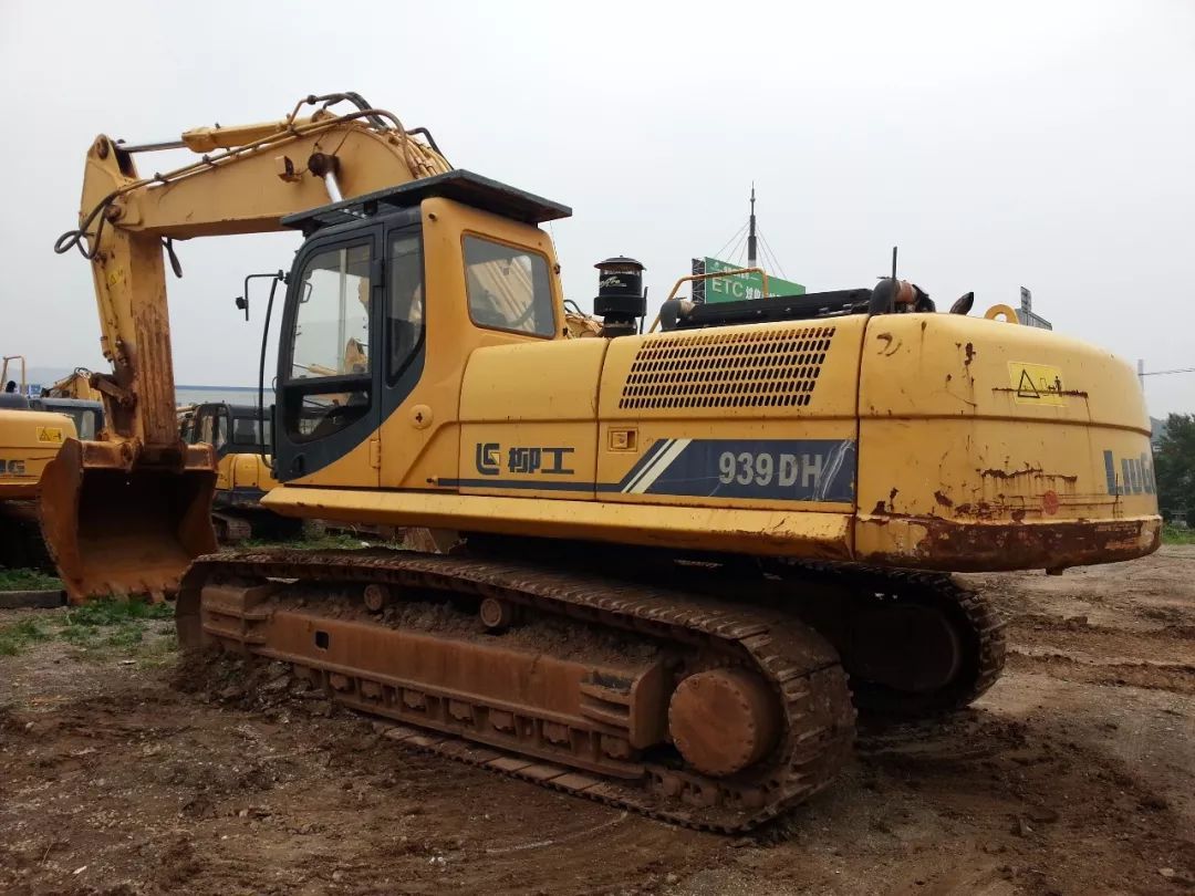 各种挖掘机优劣分析视频,十大挖掘机优缺点