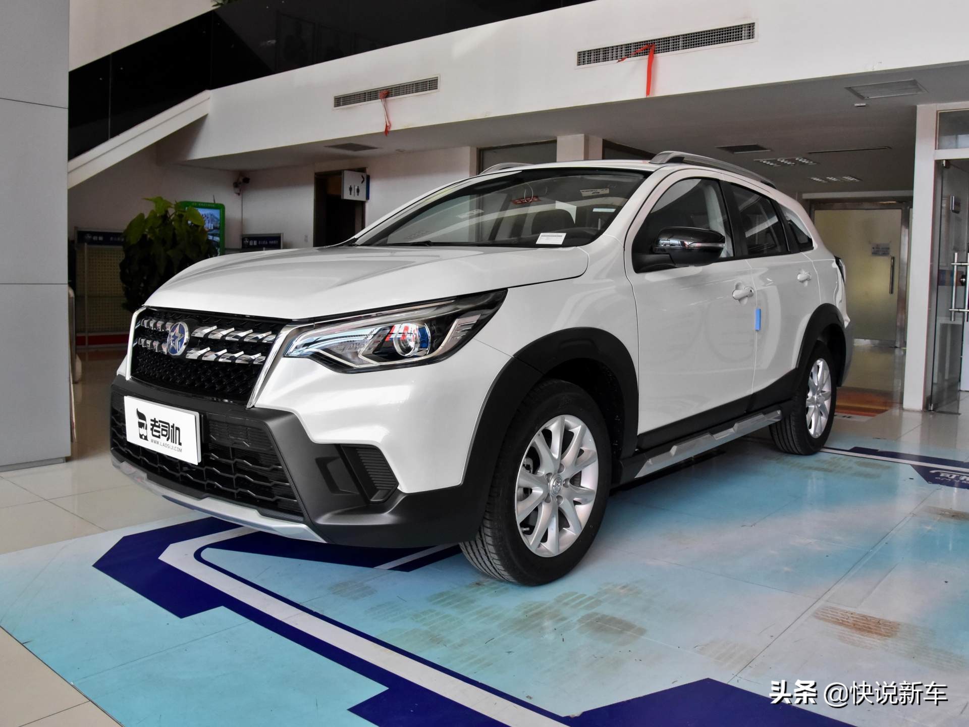 启辰t702019款手动经典版,10万性价比高空间大前脸大气轿车