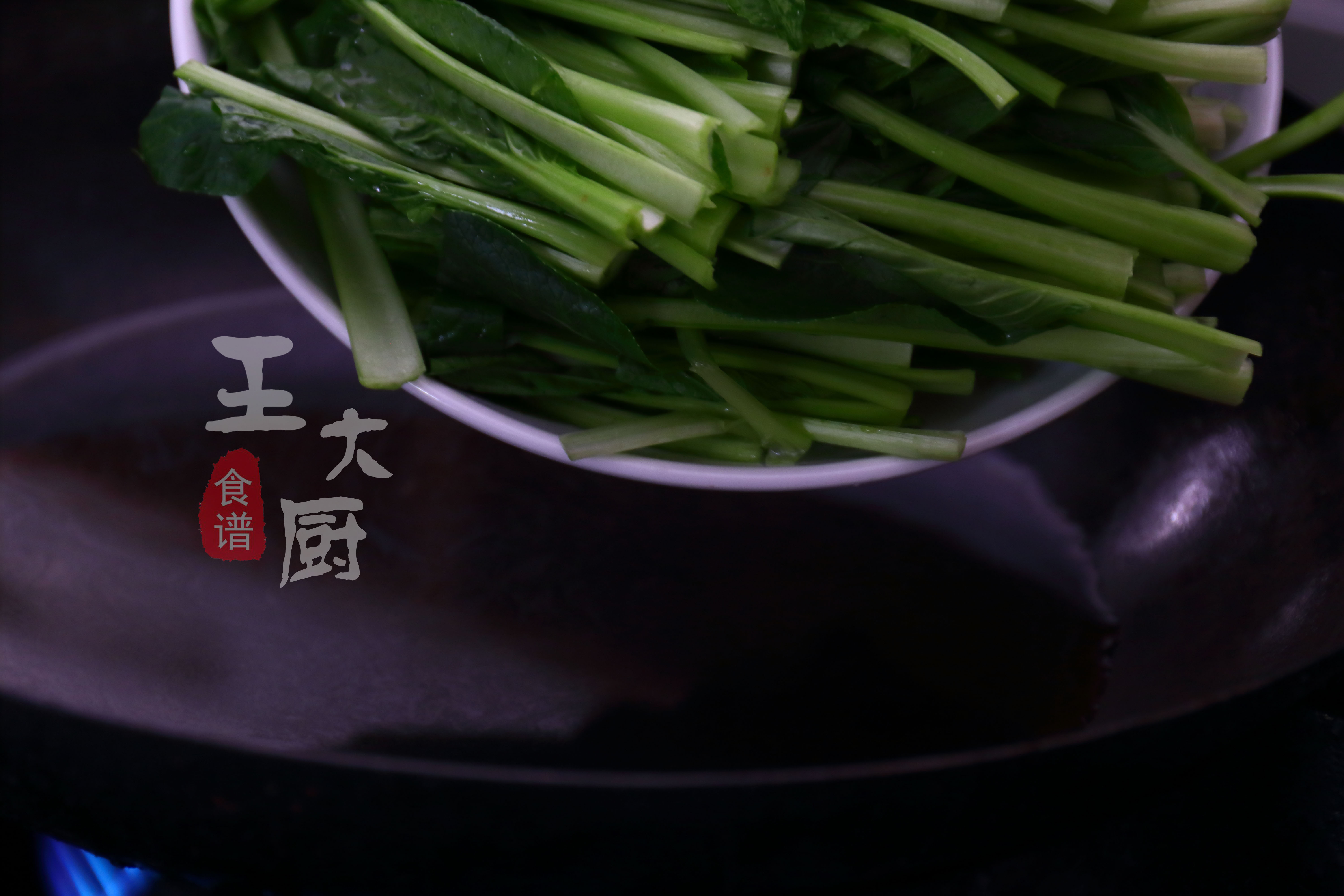 小油菜凉拌怎么吃,小油菜不放辣椒怎么炒好吃