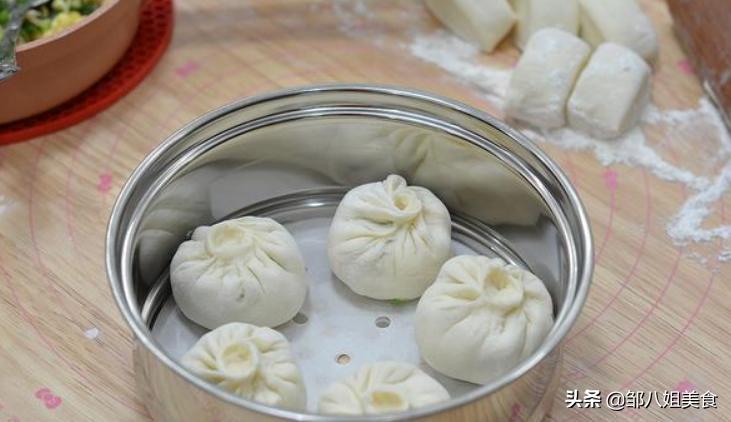蒸包子冷水上锅蒸多长时间合适,蒸包子水开了蒸还是凉水直接蒸