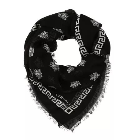 跨越半世纪的经典搭配王丝巾，这都当衣服穿了？