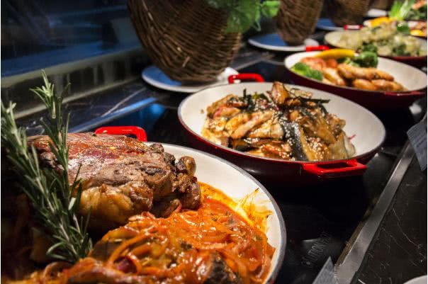 快收藏美食,广州小蛮腰附近海鲜自助餐600元的