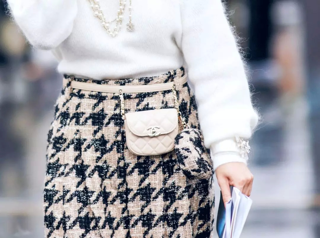 买一送一套包,买一赠一背包