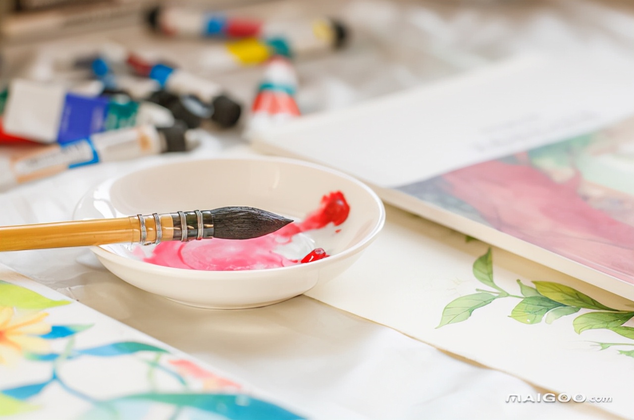 丙烯画颜料拿到衣服上可以洗掉吗,如何清理衣服上沾的丙烯颜料