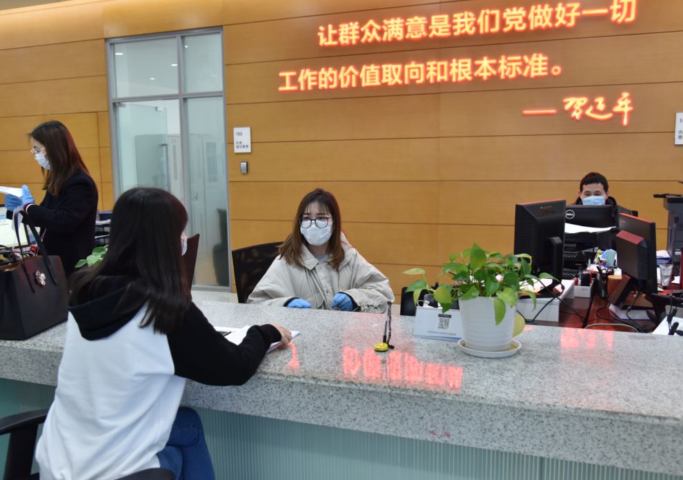 最快拿证多久,最快拿证是多久