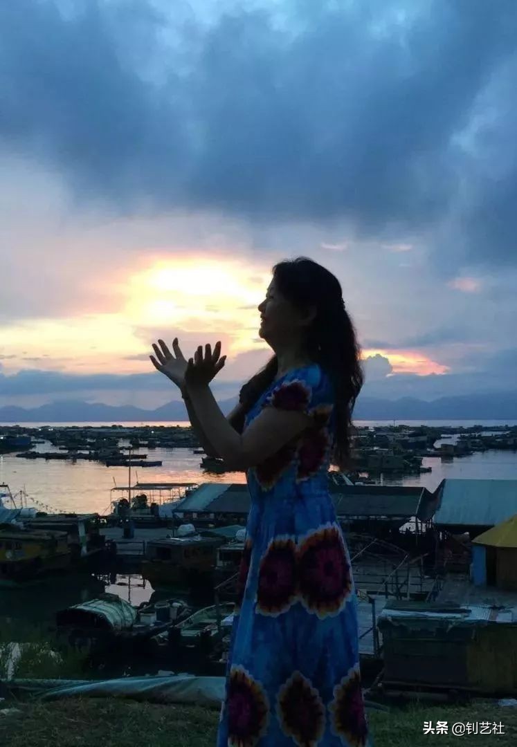 中国大妈式旅游拍照,中国大妈拍照十大姿势