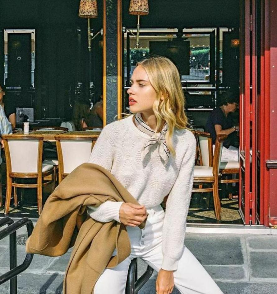 法国女人丝巾精致,法国女人丝巾优雅