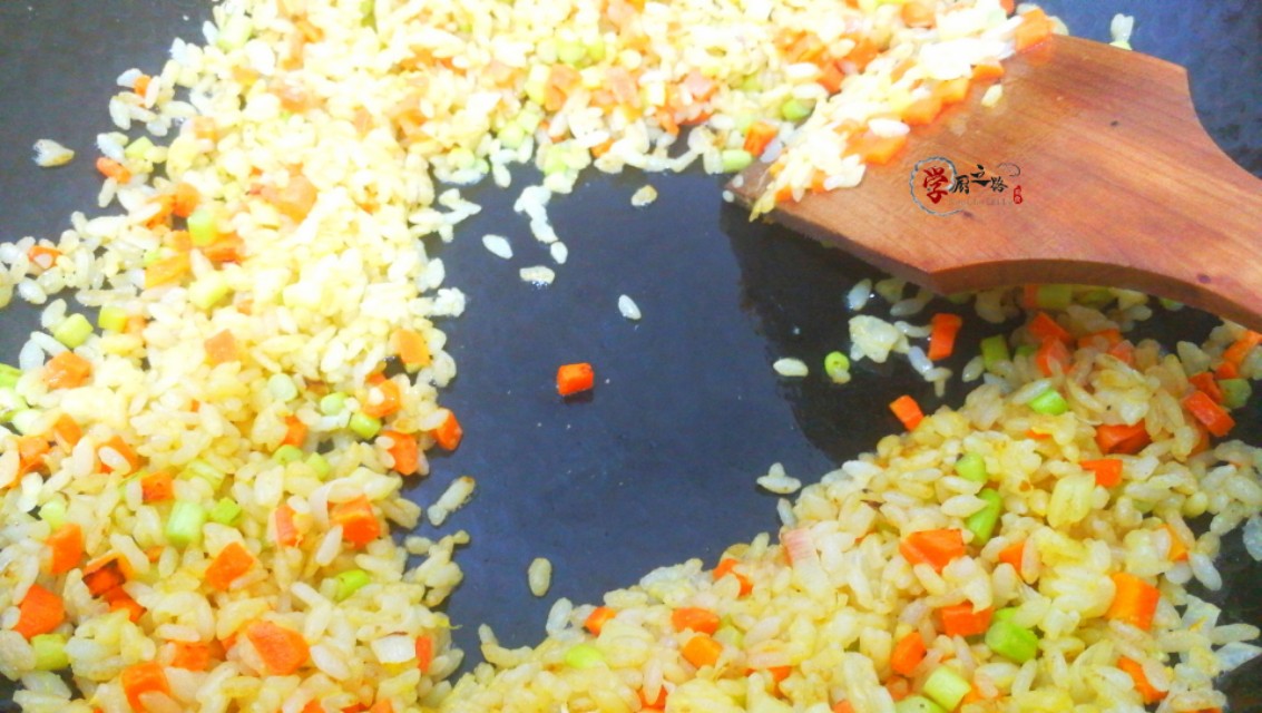 如何让炒饭不粘粒粒分明,蛋炒饭不粘的诀窍