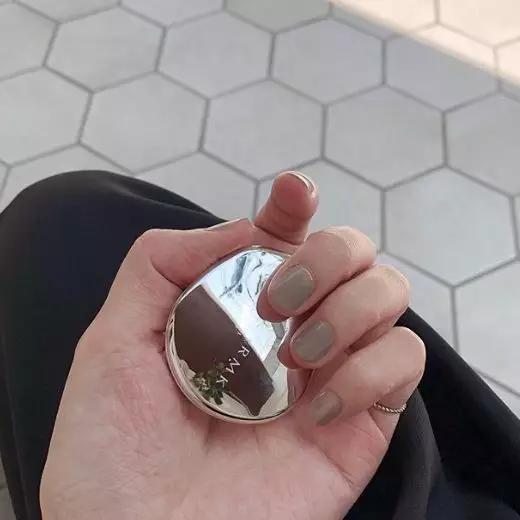 比豆沙色红一点的什么色号,比豆沙色还浅的颜色