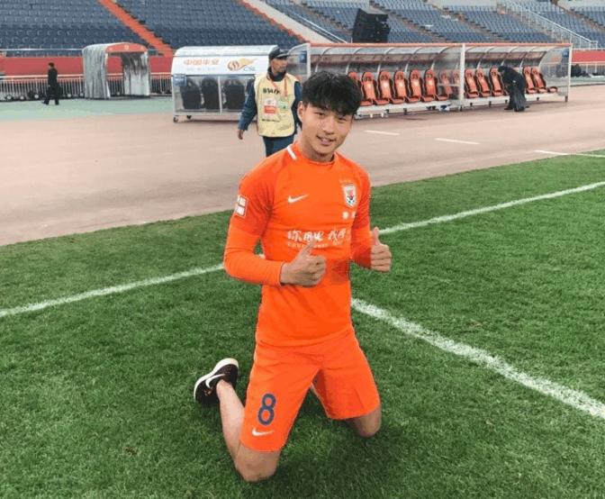 17岁中超首秀16年的中超生涯,他17岁