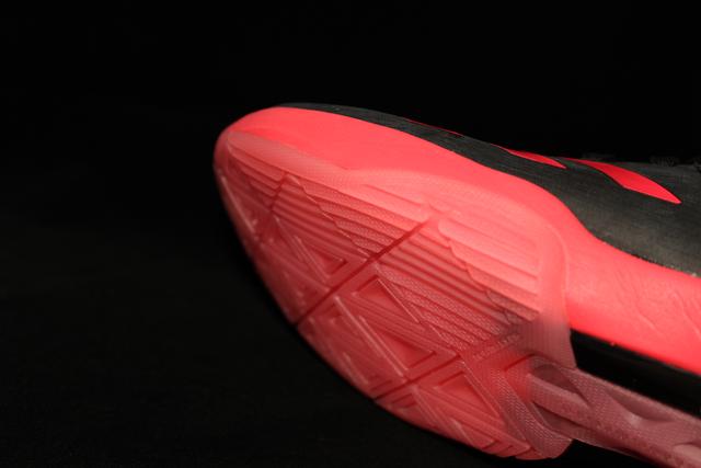 阿迪达斯WuchtboostP8.1球鞋测评