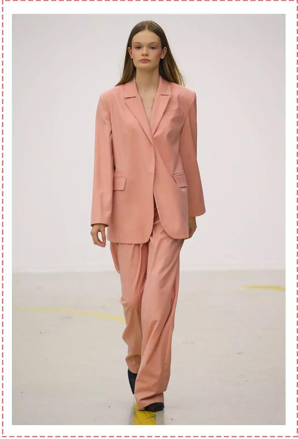 pantone公布的2019年流行色是,pantone公布2018年流行色是什么