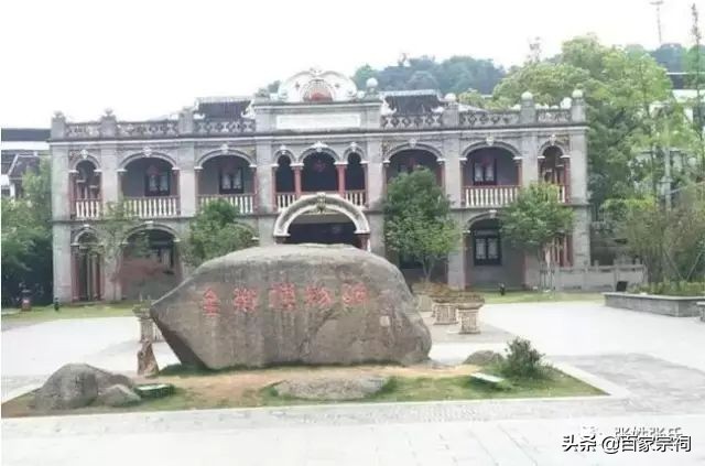 阜南张氏祠堂落成庆典仪式,张氏祠堂唱戏人山人海