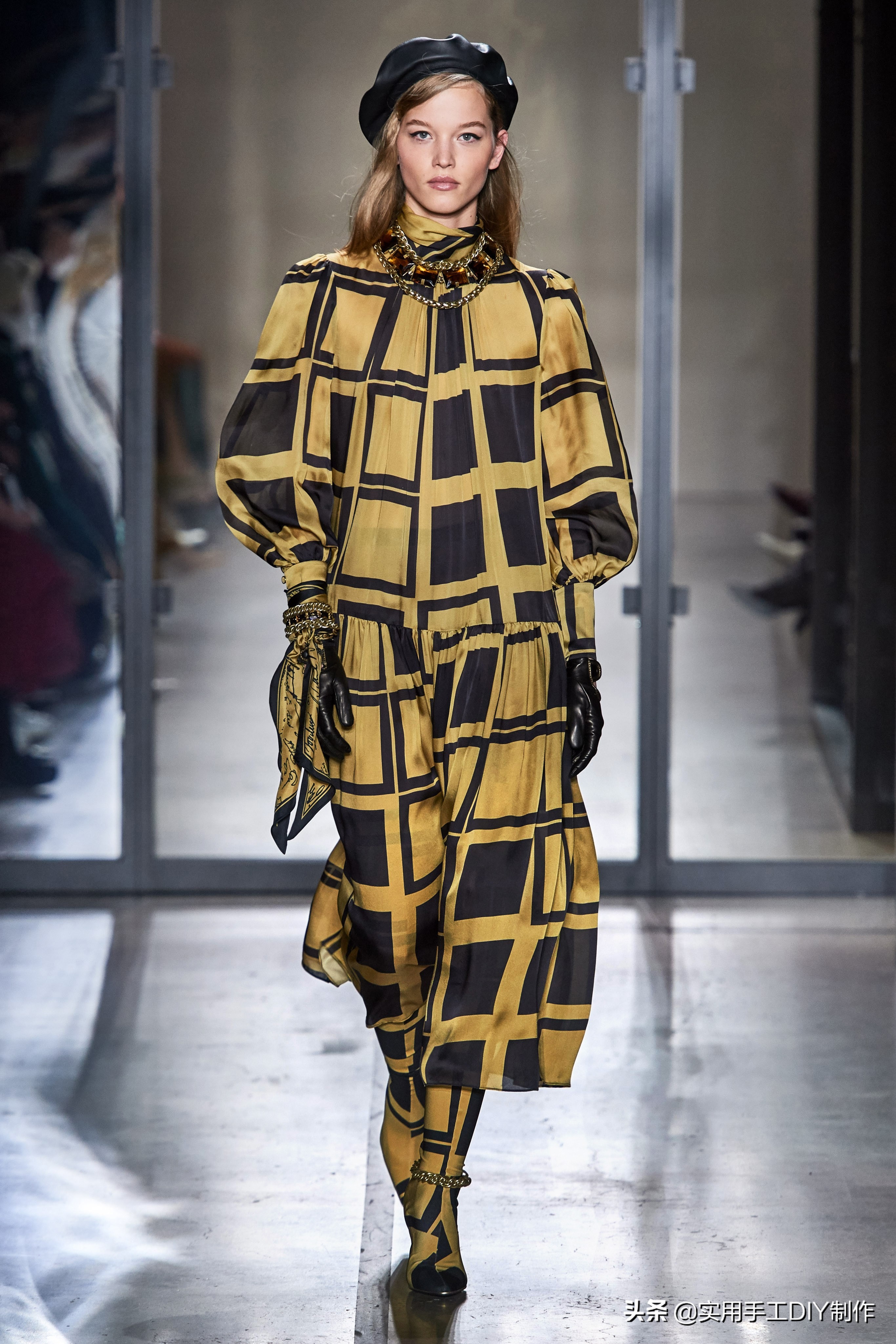 zimmermann连衣裙2019,zimmermann连衣裙2022春夏成衣系列