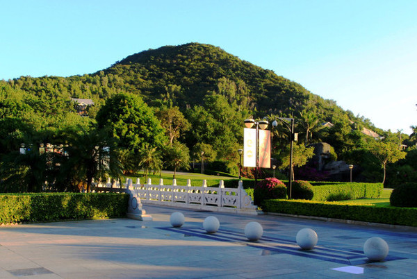 海南旅游海口到三亚自由行,从海口到三亚感受海南的无限魅力