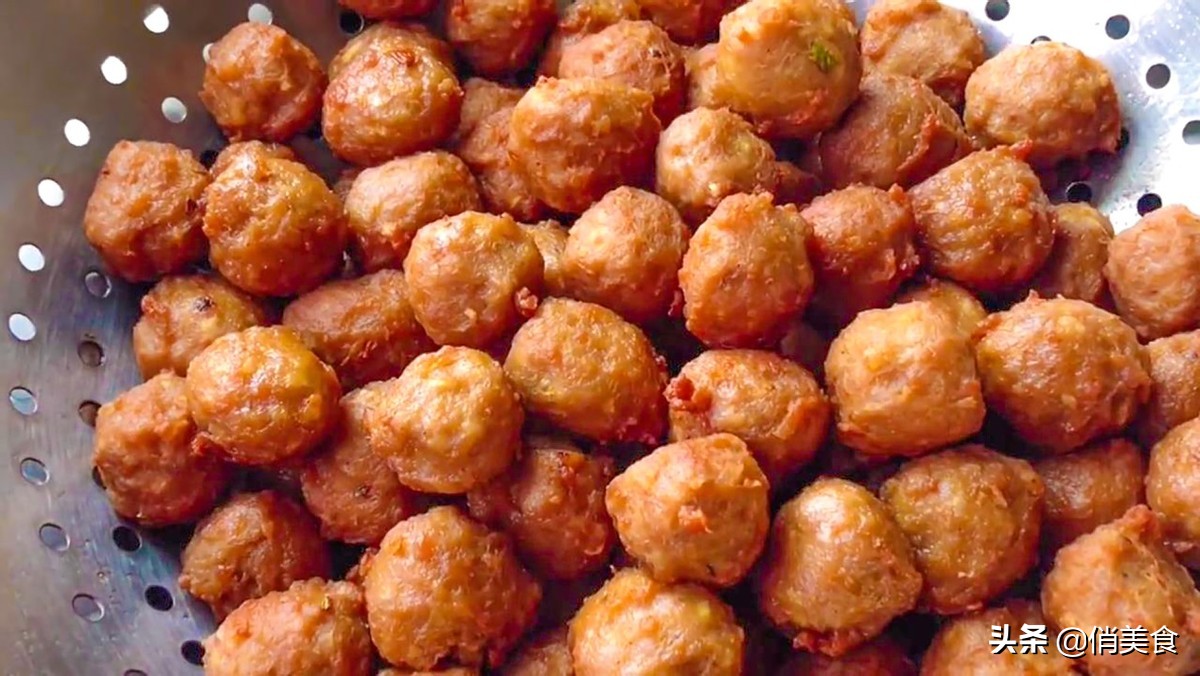 炸肉丸子吃几个不过分,炸丸子记住不要放面粉