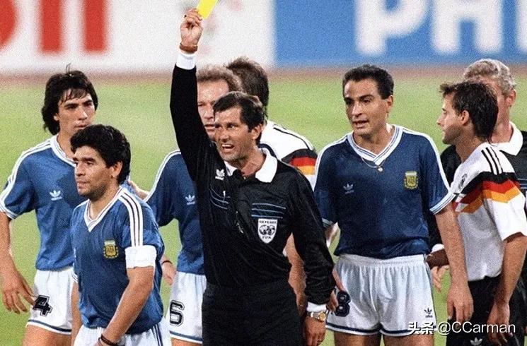 足球“上帝之手”:草根阶层公认史上第一球王,超脱体育政治领袖