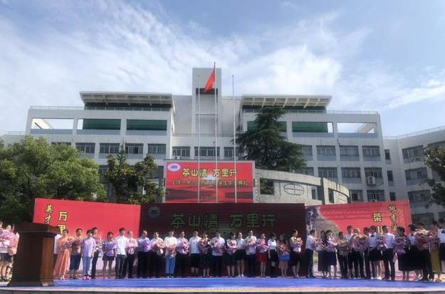 江西上饶这五所重点高中，有一所百年老校，地址位于信州区