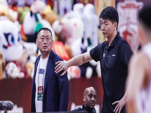 cba裁判被指骂,cba裁判再惹争议