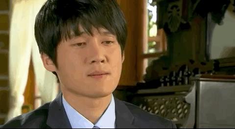 儿子想变女孩怎么开导呢,五岁儿子说想变女生怎么办啊